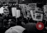 Standbild Protest New York United States USA, 1937, aus Sekunde 21 historischem Filmmaterial Videoclip 65675038386