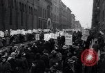 Standbild Protest New York United States USA, 1937, aus Sekunde 24 historischem Filmmaterial Videoclip 65675038386