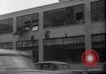 Standbild Arbeitnehmer Detroit Michigan USA, 1937, aus Sekunde 10 historischem Filmmaterial Videoclip 65675038387