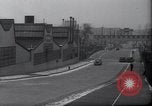 Standbild Arbeitnehmer Detroit Michigan USA, 1937, aus Sekunde 17 historischem Filmmaterial Videoclip 65675038387