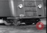 Image railroad hybride de bus Arlington Virginia USA, 1937, de la seconde 27 séquences d'archives historiques vidéo 65675038390
