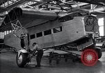 Image Ford Tri Motor United States USA, 1927, de la seconde 17 séquences d'archives historiques vidéo 65675038391