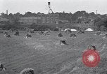 Standbild Weizen Feld in der Nähe von Factory United States USA, 1917, aus Sekunde 20 historischem Filmmaterial Videoclip 65675038397