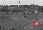 Standbild Weizen Feld in der Nähe von Factory United States USA, 1917, aus Sekunde 28 historischem Filmmaterial Videoclip 65675038397