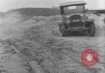 Standbild Ford Motor Car United States USA, 1927, aus Sekunde 28 historischem Filmmaterial Videoclip 65675038404