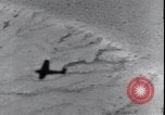 Standbild Ford Trimotor Flugzeug fliegt nach Kingman Albuquerque New Mexico USA, 1928, aus Sekunde 19 historischem Filmmaterial Videoclip 65675038421