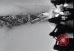 Standbild Ford Trimotor Flugzeug fliegt nach Kingman Albuquerque New Mexico USA, 1928, aus Sekunde 33 historischem Filmmaterial Videoclip 65675038421