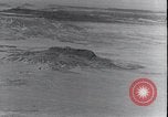 Standbild Ford Trimotor Flugzeug fliegt nach Kingman Albuquerque New Mexico USA, 1928, aus Sekunde 40 historischem Filmmaterial Videoclip 65675038421