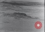 Standbild Ford Trimotor Flugzeug fliegt nach Kingman Albuquerque New Mexico USA, 1928, aus Sekunde 42 historischem Filmmaterial Videoclip 65675038421