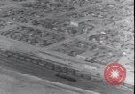 Standbild Ford Trimotor Flugzeug fliegt nach Kingman Albuquerque New Mexico USA, 1928, aus Sekunde 53 historischem Filmmaterial Videoclip 65675038421