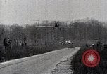 Standbild Lillian Boyer und Luftakrobatik Chattanooga Tennessee USA, 1920, aus Sekunde 16 historischem Filmmaterial Videoclip 65675038424