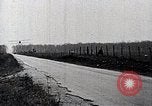 Standbild Lillian Boyer und Luftakrobatik Chattanooga Tennessee USA, 1920, aus Sekunde 30 historischem Filmmaterial Videoclip 65675038424