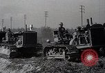 Image charrue géant Santa Ana California USA, 1937, de la seconde 10 séquences d'archives historiques vidéo 65675038441