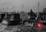 Image charrue géant Santa Ana California USA, 1937, de la seconde 11 séquences d'archives historiques vidéo 65675038441