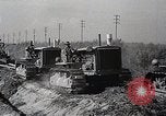 Image charrue géant Santa Ana California USA, 1937, de la seconde 14 séquences d'archives historiques vidéo 65675038441
