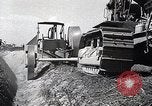 Image charrue géant Santa Ana California USA, 1937, de la seconde 55 séquences d'archives historiques vidéo 65675038441