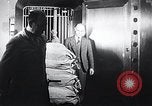 Image un billets d'un dollar Ottawa Ontario Canada, 1946, de la seconde 28 séquences d'archives historiques vidéo 65675038452