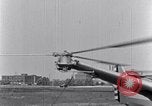 Standbild US Army Air Corps XR 1 Hubschrauber Eddystone Pennsylvania United States USA, 1941, aus Sekunde 59 historischem Filmmaterial Videoclip 65675038460