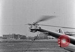 Standbild US Army Air Corps XR 1 Hubschrauber Eddystone Pennsylvania United States USA, 1941, aus Sekunde 60 historischem Filmmaterial Videoclip 65675038460