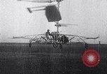 Standbild D'Ascanio Hubschrauber Ciampino Italien, 1930, aus Sekunde 22 historischem Filmmaterial Videoclip 65675038467