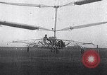 Standbild D'Ascanio Hubschrauber Ciampino Italien, 1930, aus Sekunde 26 historischem Filmmaterial Videoclip 65675038467