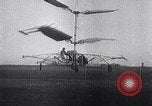 Standbild D'Ascanio Hubschrauber Ciampino Italien, 1930, aus Sekunde 38 historischem Filmmaterial Videoclip 65675038467