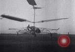 Standbild D'Ascanio Hubschrauber Ciampino Italien, 1930, aus Sekunde 40 historischem Filmmaterial Videoclip 65675038467