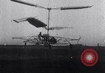 Standbild D'Ascanio Hubschrauber Ciampino Italien, 1930, aus Sekunde 43 historischem Filmmaterial Videoclip 65675038467
