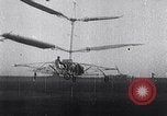 Standbild D'Ascanio Hubschrauber Ciampino Italien, 1930, aus Sekunde 45 historischem Filmmaterial Videoclip 65675038467