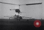 Standbild D'Ascanio Hubschrauber Ciampino Italien, 1930, aus Sekunde 48 historischem Filmmaterial Videoclip 65675038467