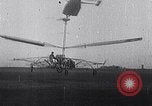 Standbild D'Ascanio Hubschrauber Ciampino Italien, 1930, aus Sekunde 49 historischem Filmmaterial Videoclip 65675038467