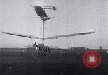 Standbild D'Ascanio Hubschrauber Ciampino Italien, 1930, aus Sekunde 54 historischem Filmmaterial Videoclip 65675038467