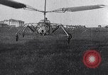 Standbild D'Ascanio Hubschrauber Ciampino Italien, 1930, aus Sekunde 60 historischem Filmmaterial Videoclip 65675038467