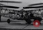 Standbild De Bothezat Helikopter test Dayton Ohio USA, 1922, aus Sekunde 47 historischem Filmmaterial Videoclip 65675038470