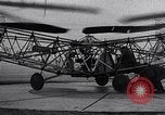 Standbild De Bothezat Helikopter test Dayton Ohio USA, 1922, aus Sekunde 49 historischem Filmmaterial Videoclip 65675038470