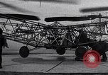 Standbild De Bothezat Helikopter test Dayton Ohio USA, 1922, aus Sekunde 52 historischem Filmmaterial Videoclip 65675038470