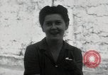 Standbild Doreen Garwick Manila Philippinen, 1945, aus Sekunde 58 historischem Filmmaterial Videoclip 65675038471