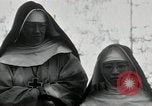 Standbild Schwester Hallowana Manila Philippinen, 1945, aus Sekunde 38 historischem Filmmaterial Videoclip 65675038472