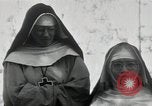 Standbild Schwester Hallowana Manila Philippinen, 1945, aus Sekunde 50 historischem Filmmaterial Videoclip 65675038472