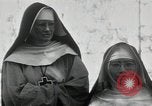 Standbild Schwester Hallowana Manila Philippinen, 1945, aus Sekunde 52 historischem Filmmaterial Videoclip 65675038472