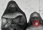 Standbild Schwester Hallowana Manila Philippinen, 1945, aus Sekunde 62 historischem Filmmaterial Videoclip 65675038472