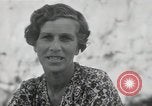 Standbild der englischen Frau Manila Philippinen, 1945, aus Sekunde 21 historischem Filmmaterial Videoclip 65675038478
