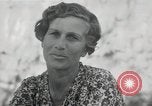 Standbild der englischen Frau Manila Philippinen, 1945, aus Sekunde 42 historischem Filmmaterial Videoclip 65675038478