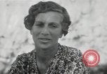 Standbild der englischen Frau Manila Philippinen, 1945, aus Sekunde 43 historischem Filmmaterial Videoclip 65675038478