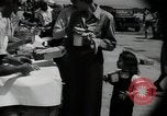 Immagine di I prigionieri di guerra Muntilupa Filippine, 1945, secondo 27 filmato di repertorio 65675038481