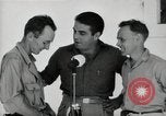 Image Leopold Damrosch et Ned Davenport internés libérés Muntinlupa Philippines, 1945, de la seconde 38 séquences d'archives historiques vidéo 65675038482