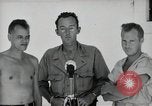 Image des prisonniers de guerre Muntilupa Philippines, 1945, de la seconde 5 séquences d'archives historiques vidéo 65675038484