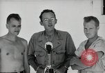 Image des prisonniers de guerre Muntilupa Philippines, 1945, de la seconde 11 séquences d'archives historiques vidéo 65675038484