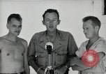 Image des prisonniers de guerre Muntilupa Philippines, 1945, de la seconde 13 séquences d'archives historiques vidéo 65675038484