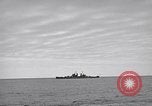 Standbild amerikanischen Kreuzer USS Saint Paul westlichen pazifischen Ozean, 1957, aus Sekunde 31 historischem Filmmaterial Videoclip 65675038495